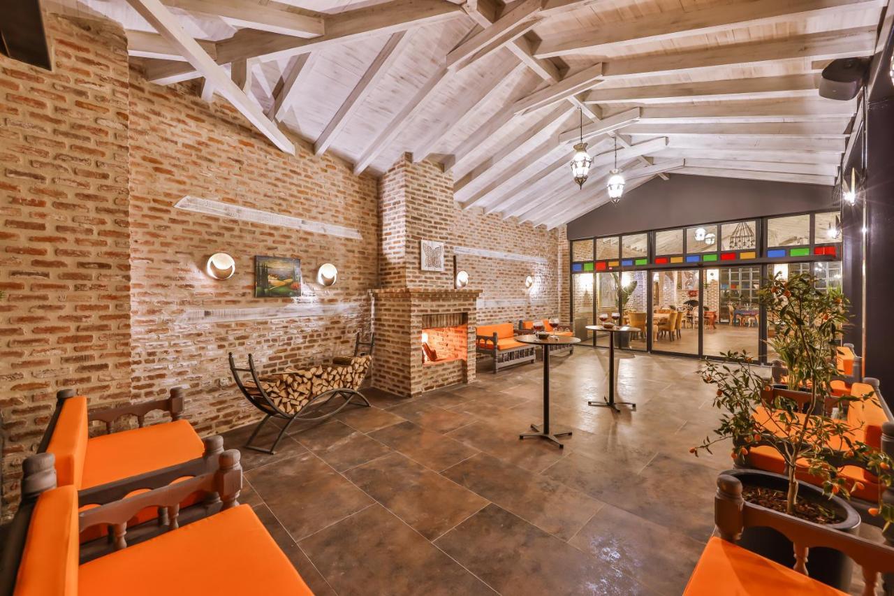Cetmihan Hotel Кючуккую Екстериор снимка
